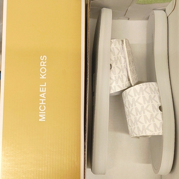 Nitb MK logo bright white adjustable slides - Picture 1 of 4